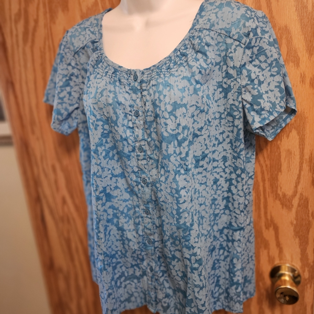 TOP WOMAN'S LARGE